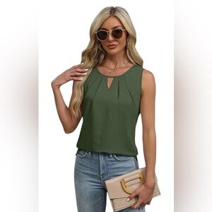 Blooming Jolly Woman’s. Elegant Green Sleeveless Tank Top. Sz/L